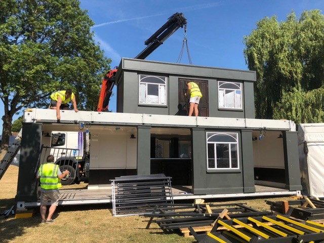 Mobile Bar HIAB Install Transport