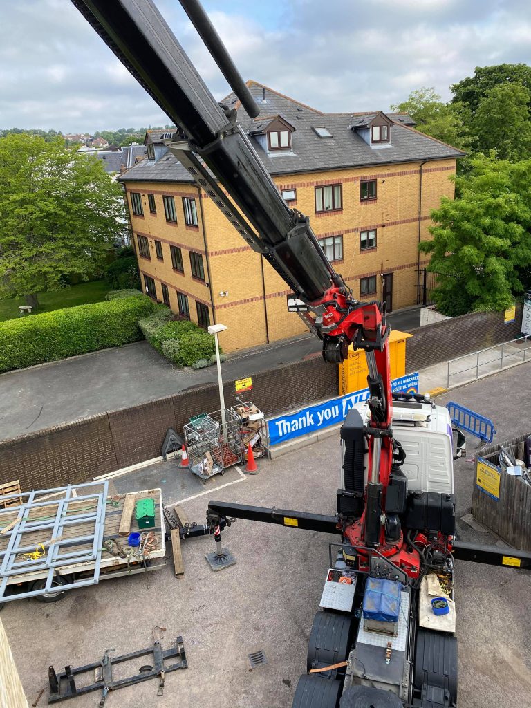 Artic Crane Goes Up & Over In South London