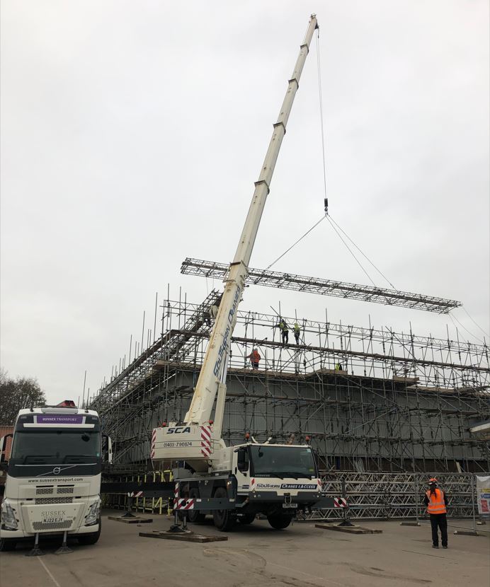 scaffolding site crane contract lift